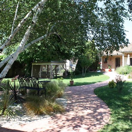 Apartamento Les Milahinas Lescure-dʼAlbigeois Exterior foto